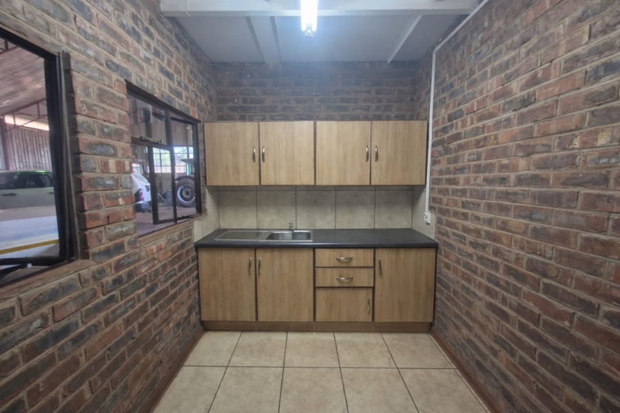 To Let commercial Property for Rent in Kathu Northern Cape